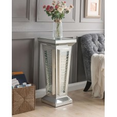 Sandra Pedestal